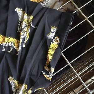 Tiger print blouse Large 10-12 animal shirt